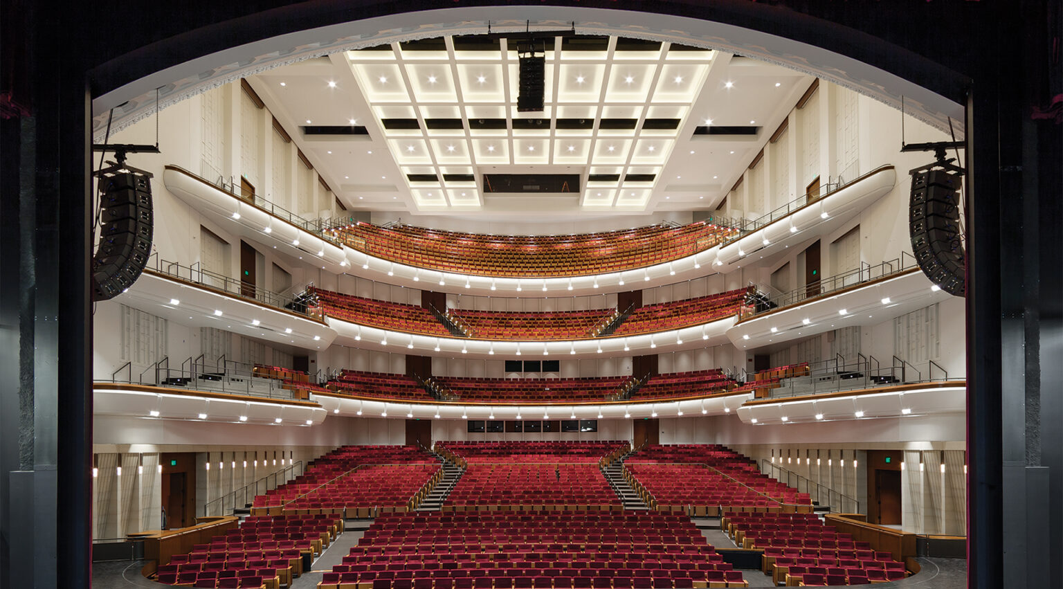UMN, Northrop Auditorium MBJ